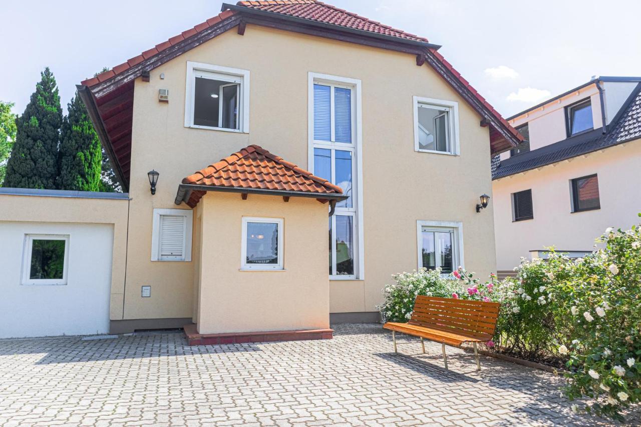 Exquisite Shared Villa - Your Private Room In This Beautiful Home Vienna Luaran gambar